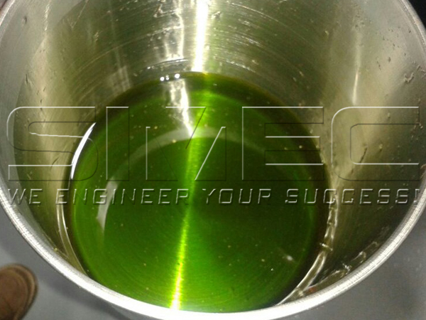 extra-vrigin-avocado-oil-extracted-by-simec-oil-press